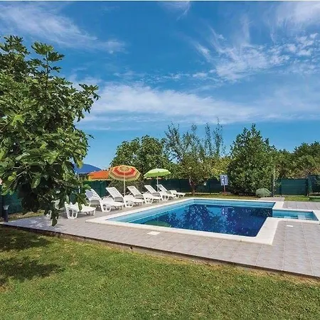 Vila Sabina *